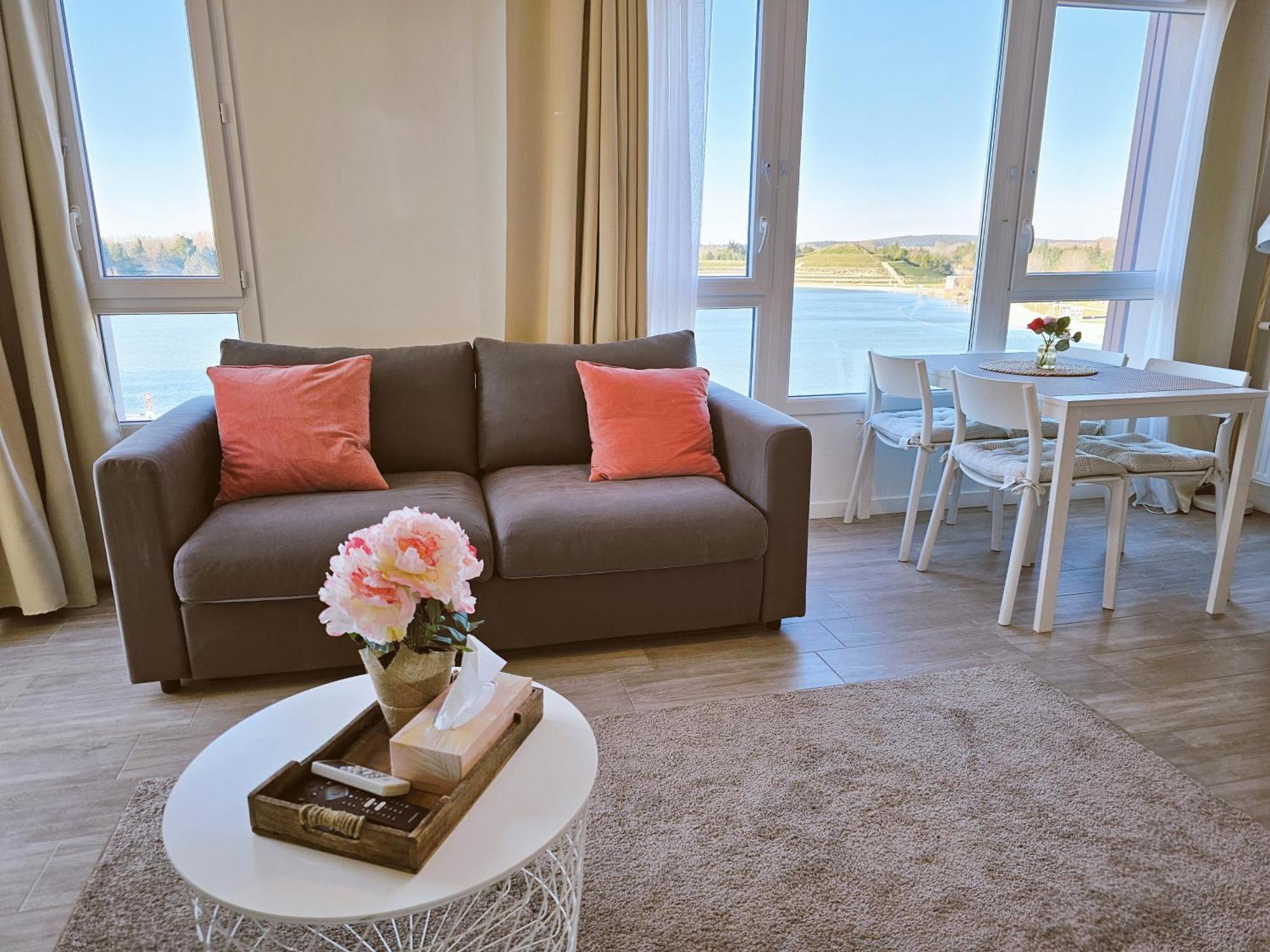Lakeside Provence - Appartement 4 Etoiles Face Au Lac De מונטה מראה חיצוני תמונה